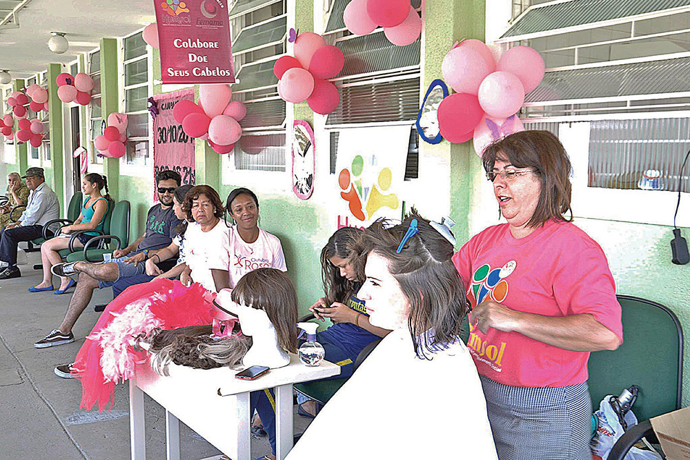 Campanha Outubro Rosa realiza mais de 800 atendimentos em Pinhais 5 pinhais01 Campanha Outubro Rosa realiza mais de 800 atendimentos em Pinhais