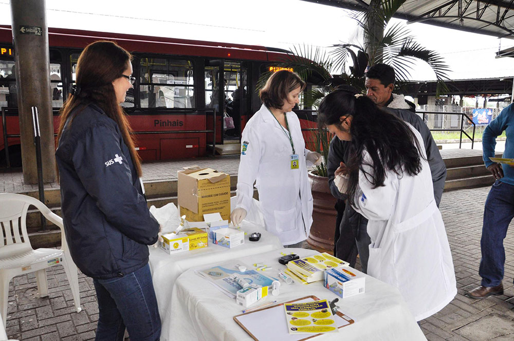 Secretaria de Saúde de Pinhais realiza ação em alusão ao Dia Mundial do Diabetes 8 pinhais013 Secretaria de Saúde de Pinhais realiza ação em alusão ao Dia Mundial do Diabetes