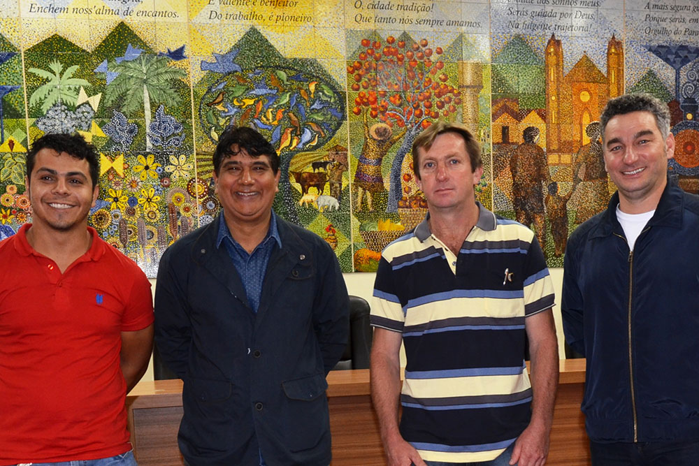 Vereadores de Piraquara elegem Josimar Fróes presidente da Câmara para a gestão 2015/2016 1 WSC 1464 Vereadores de Piraquara elegem Josimar Fróes presidente da Câmara para a gestão 2015/2016