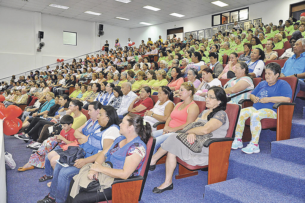Pinhais realiza Semana de Prevenção e Combate à Hipertensão Arterial 2 pinhais03 Pinhais realiza Semana de Prevenção e Combate à Hipertensão Arterial
