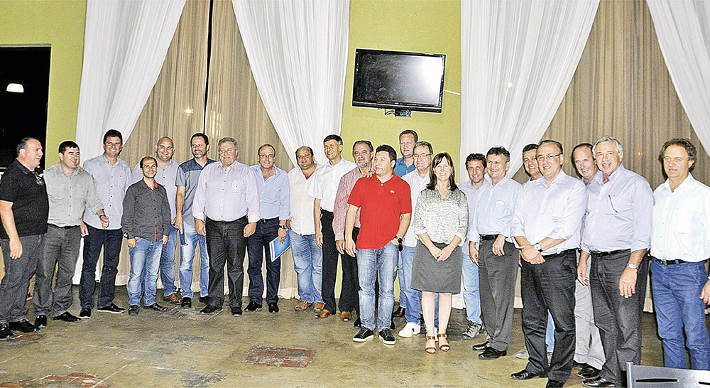 Última Assembleia da Assomec, de 2014, é realizada no município de Pinhais 1 pinhais06a Última Assembleia da Assomec, de 2014, é realizada no município de Pinhais