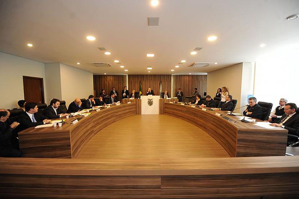 Projetos dos deputados provocam intensos debates na Assembleia Legislativa 3 alep Projetos dos deputados provocam intensos debates na Assembleia Legislativa