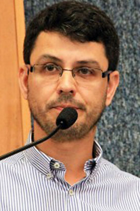 Veto do Executivo ao projeto de atendimento ao público por Braille e senha sonora é mantido 1 Vereador Professor Marcelo