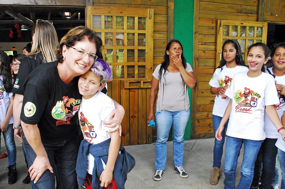 Formaturas marcam o encerramento das atividades do PROERD 2015 em Colombo 3 colombo012 Formaturas marcam o encerramento das atividades do PROERD 2015 em Colombo