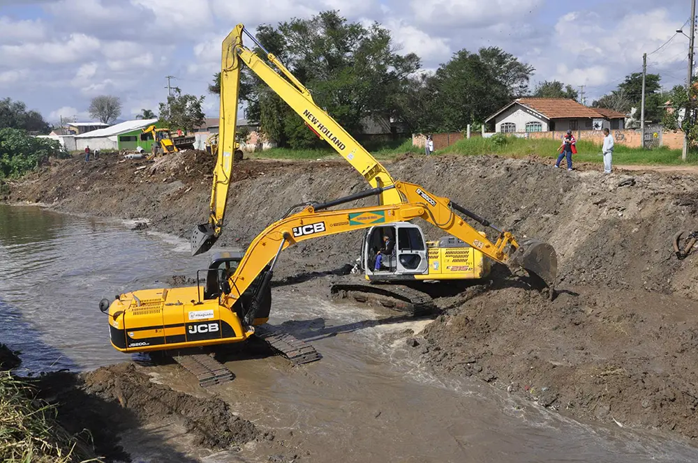 Programa de combate às enchentes é intensificado em Pinhais 1 pinhais014 Programa de combate às enchentes é intensificado em Pinhais