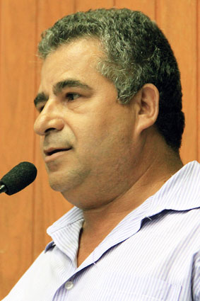 Alberto Setnarsky fiscaliza ampliação de posto de saúde da Colônia Marcelino 1 Vereador Feneme