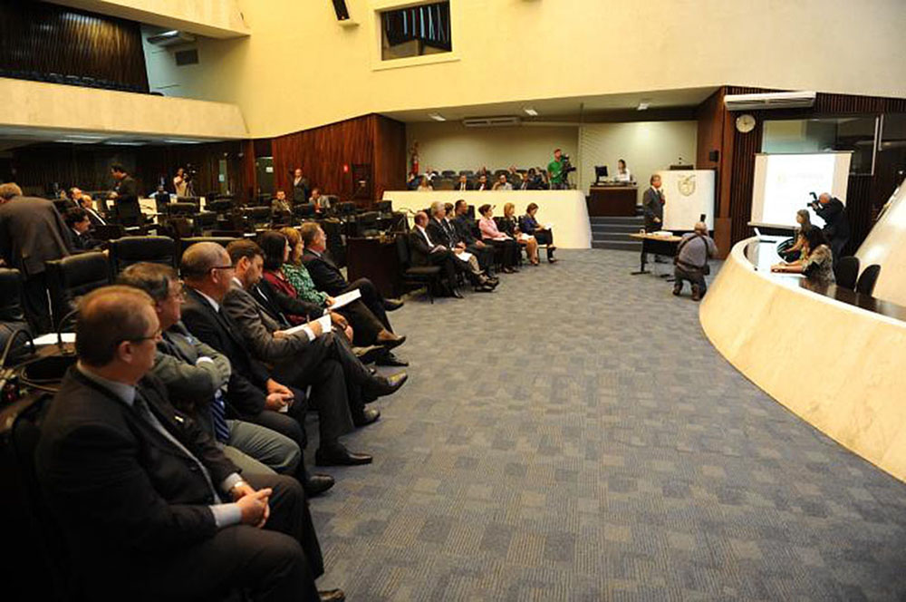 Secretário da Fazenda apresentou resultados fiscais do Governo na Assembleia Legislativa 3 alep01 Secretário da Fazenda apresentou resultados fiscais do Governo na Assembleia Legislativa