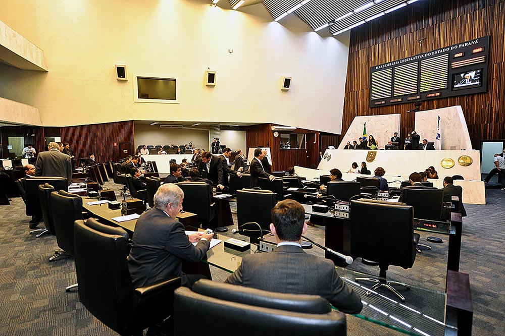 Assembleia aprova projeto que facilita fiscalização de empresas prestadoras de serviços de internet 3 alep011 Assembleia aprova projeto que facilita fiscalização de empresas prestadoras de serviços de internet