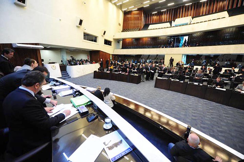 Operadoras de telefonia celular terão que fazer o bloqueio dos aparelhos através do número do telefone 3 alep021 Operadoras de telefonia celular terão que fazer o bloqueio dos aparelhos através do número do telefone