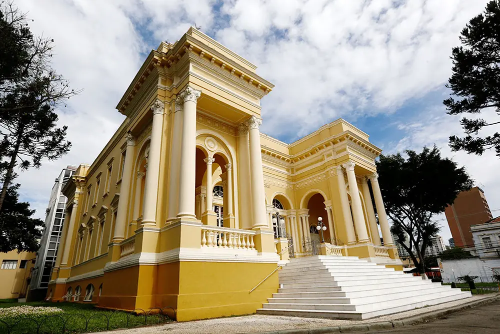 Câmara Municipal de Curitiba realizou nove licitações no primeiro semestre 3 Palacio 29 de Marco Câmara Municipal de Curitiba realizou nove licitações no primeiro semestre