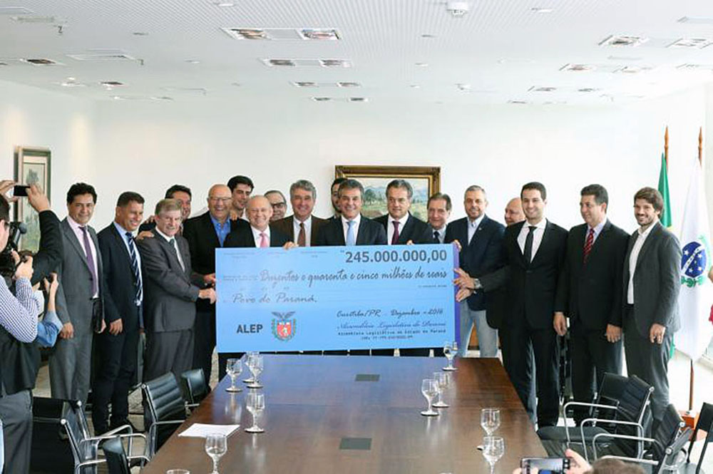 Assembleia devolve R$ 283 milhões ao Governo do Estado e anuncia redução no orçamento de 2017 3 alep011 Assembleia devolve R$ 283 milhões ao Governo do Estado e anuncia redução no orçamento de 2017