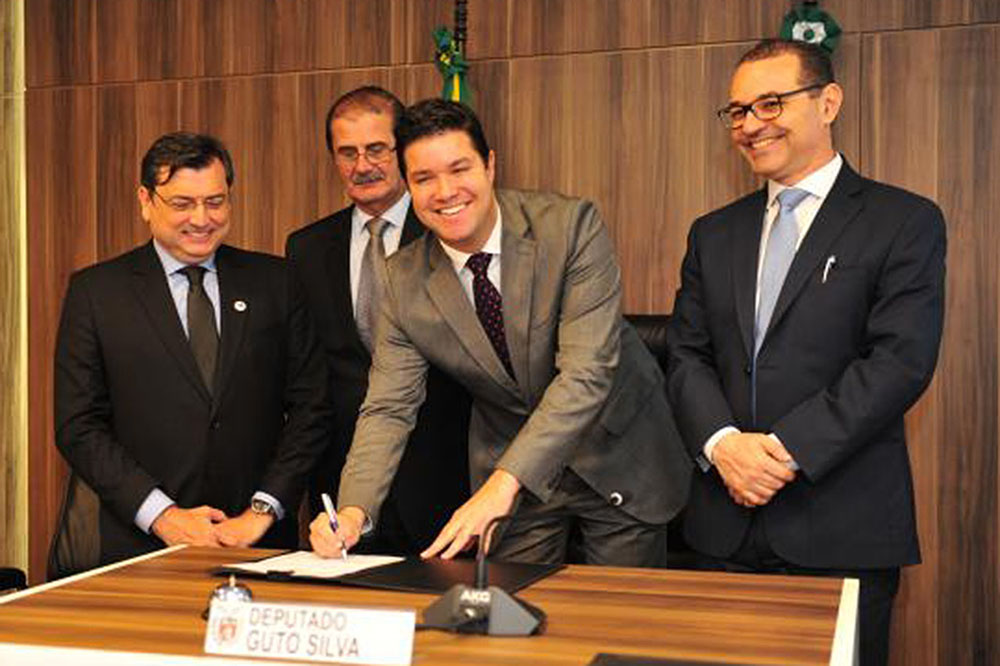 Frente Parlamentar de Tecnologia da Informação e Comunicação é lançada na Assembleia 1 alep02 Frente Parlamentar de Tecnologia da Informação e Comunicação é lançada na Assembleia