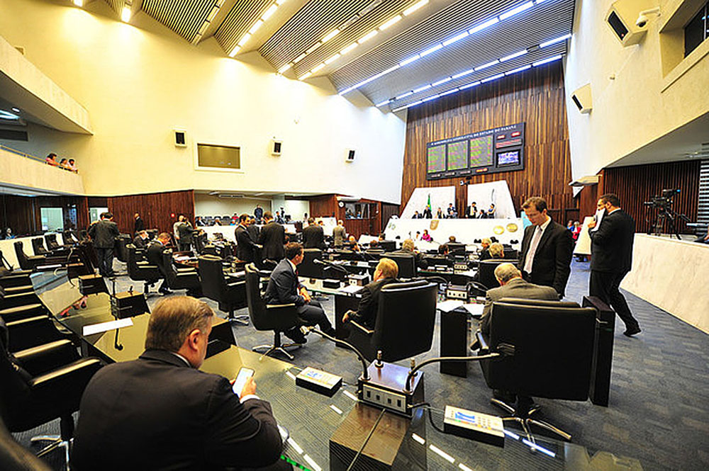 Aprovado projeto que prevê reserva de vagas de emprego para quem tem mais de 50 anos 2 alep012 Aprovado projeto que prevê reserva de vagas de emprego para quem tem mais de 50 anos