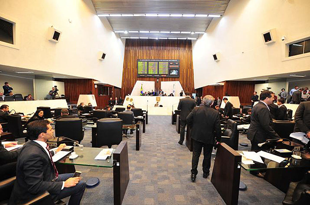 Deputados aprovam sete projetos de lei na sessão plenária da quarta-feira (26) 7 alep01 Deputados aprovam sete projetos de lei na sessão plenária da quarta-feira (26)