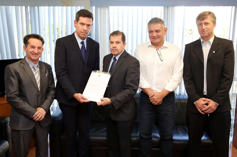 Secretário de Governo entrega LDO 2018 na Câmara Municipal 4 cmc01 Secretário de Governo entrega LDO 2018 na Câmara Municipal