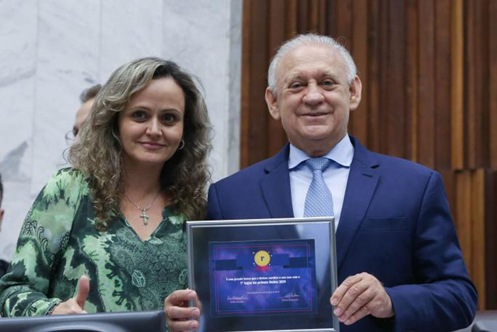 Deputados celebram premiação nacional do app da Assembleia “Agora é Lei no Paraná” 7 alep011 1 Deputados celebram premiação nacional do app da Assembleia “Agora é Lei no Paraná”