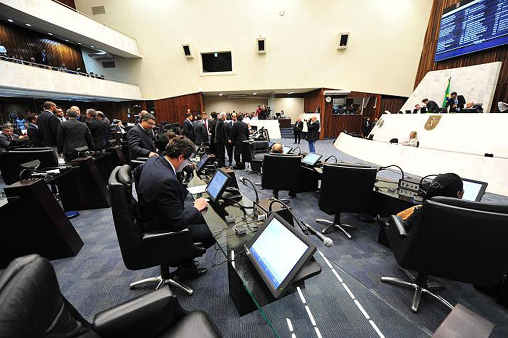 LDO para o exercício financeiro de 2019 é aprovada em primeira e em segunda votação 7 alep01 1 LDO para o exercício financeiro de 2019 é aprovada em primeira e em segunda votação