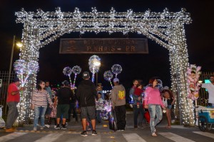 Programação de Natal de Pinhais inicia com a chegada do Papai Noel 3 pinhais03