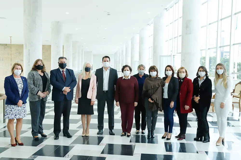 Ratinho Jr. destaca o papel fundamental da enfermagem na luta contra a Covid-19 8 governo013 Ratinho Jr. destaca o papel fundamental da enfermagem na luta contra a Covid-19