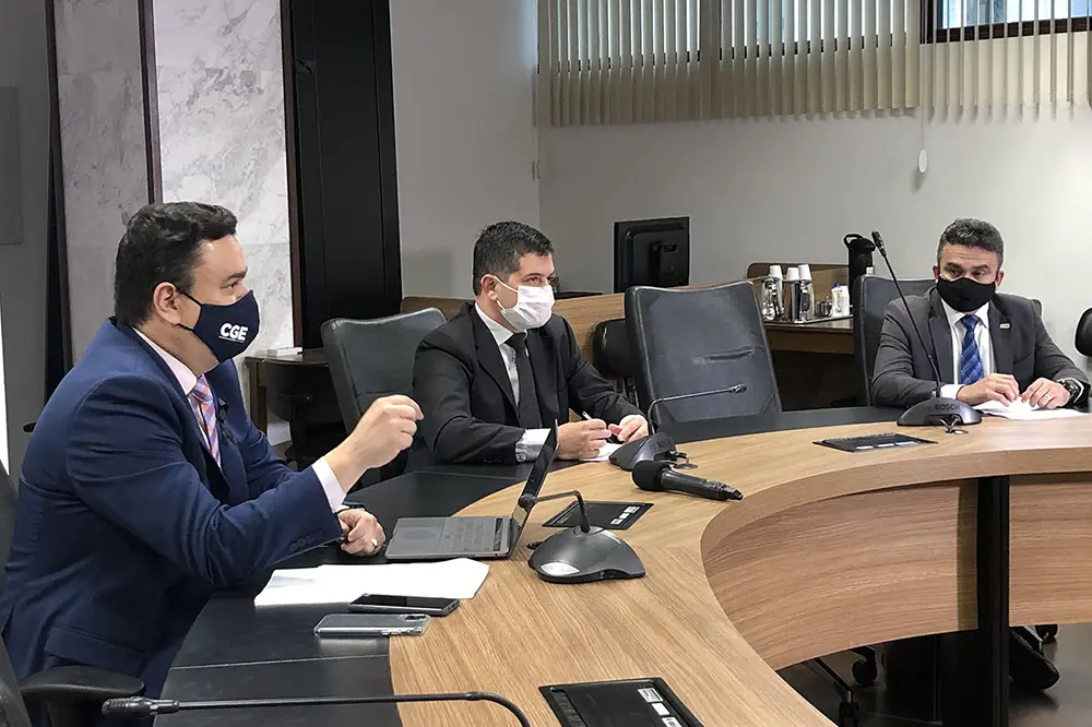 Governo do Estado notifica servidores que receberam auxílio emergencial 1 auxílio emergencial