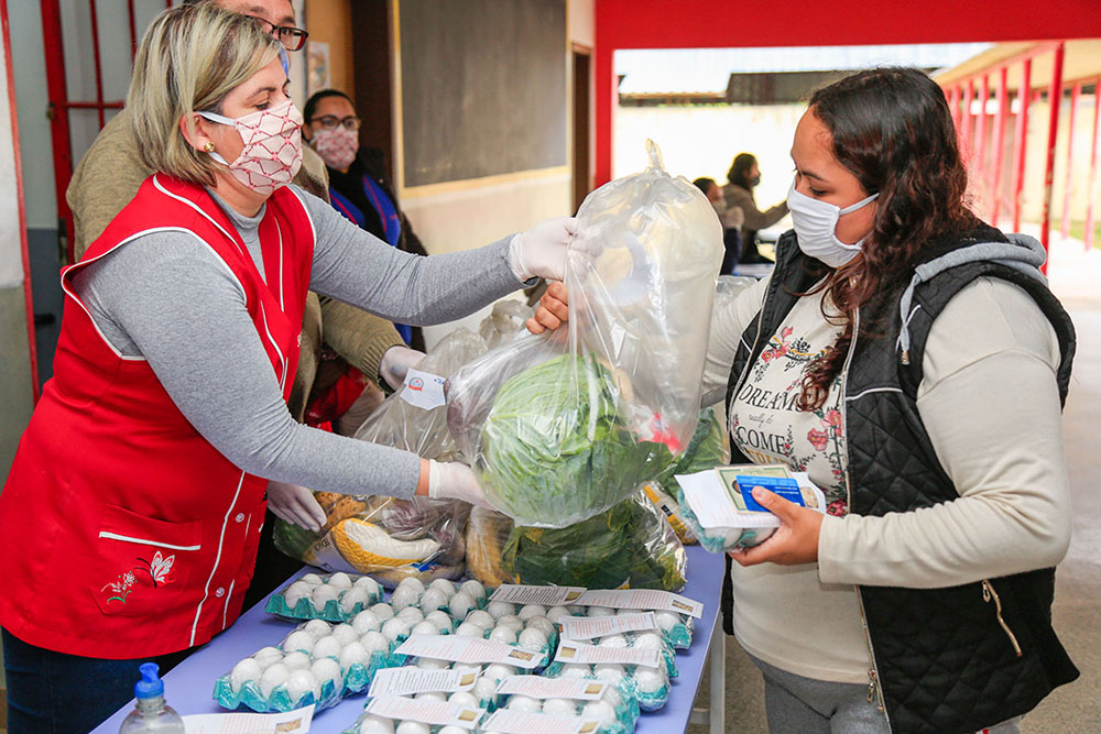 Secretaria Municipal de Educação de Piraquara realiza nova entrega dos kits de Alimentação Escolar 7 piraquara03 1 Secretaria Municipal de Educação de Piraquara realiza nova entrega dos kits de Alimentação Escolar