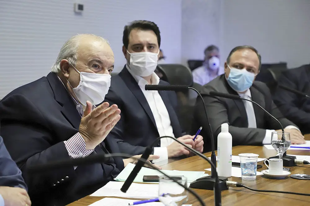 Pazuello aprova estratégia de Curitiba no combate à Covid-19 5 curitiba016 Pazuello aprova estratégia de Curitiba no combate à Covid-19