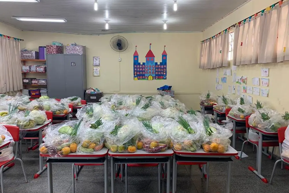 Prefeitura de Fazenda Rio Grande entrega kit de alimentos para alunos em situação de vulnerabilidade 7 fazenda011 Prefeitura de Fazenda Rio Grande entrega kit de alimentos para alunos em situação de vulnerabilidade