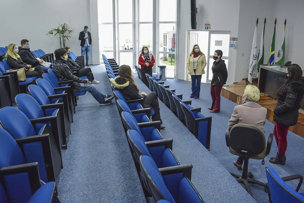 Mais seis médicos começam a atuar no município de Pinhais 3 pinhais011 Mais seis médicos começam a atuar no município de Pinhais