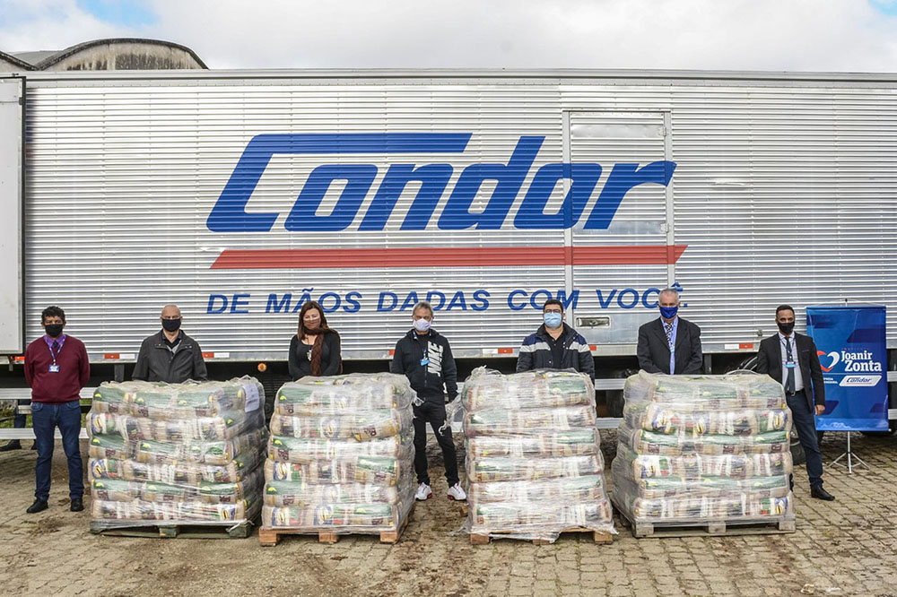 Condor doa seis toneladas de alimentos ao município de Pinhais 4 pinhais03 1 Condor doa seis toneladas de alimentos ao município de Pinhais
