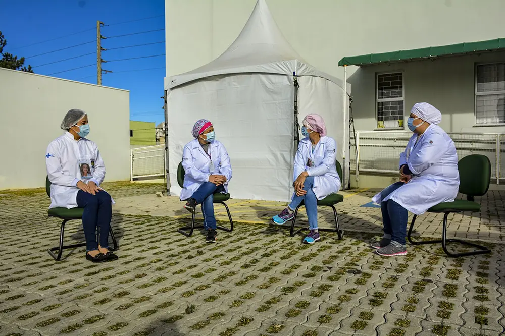 Projeto “Cuidando de quem cuida” dá apoio à saúde mental dos profissionais da saúde 5 pinhais05 Projeto “Cuidando de quem cuida” dá apoio à saúde mental dos profissionais da saúde