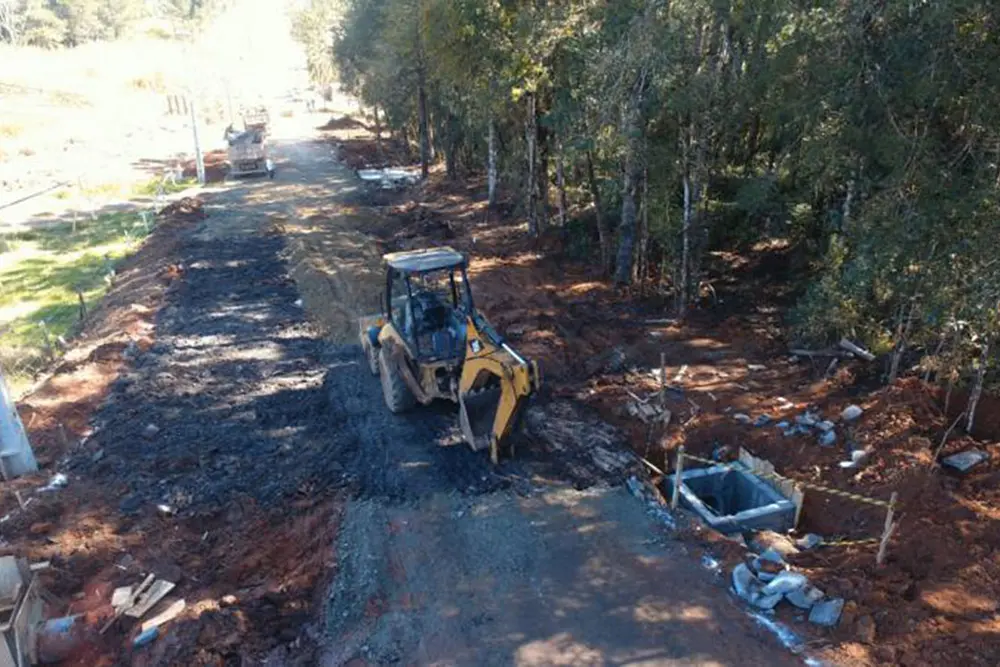 Programa Asfalto e Progresso em Campina Grande do Sul chega até a rua Elisio Gheno 9 Programa Asfalto e Progresso