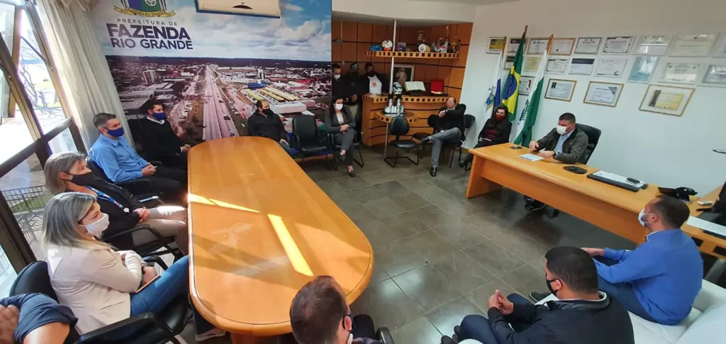 Prefeitura de Fazenda Rio Grande autoriza abertura do comércio em geral para compras dos Dia dos Pais 1 Dia dos Pais