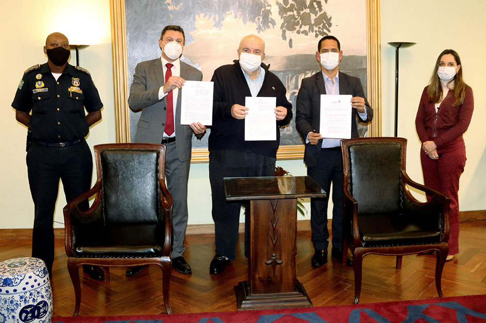 Estado e prefeitura de Curitiba vão compartilhar dados de segurança 2 governo 031 1 Estado e prefeitura de Curitiba vão compartilhar dados de segurança