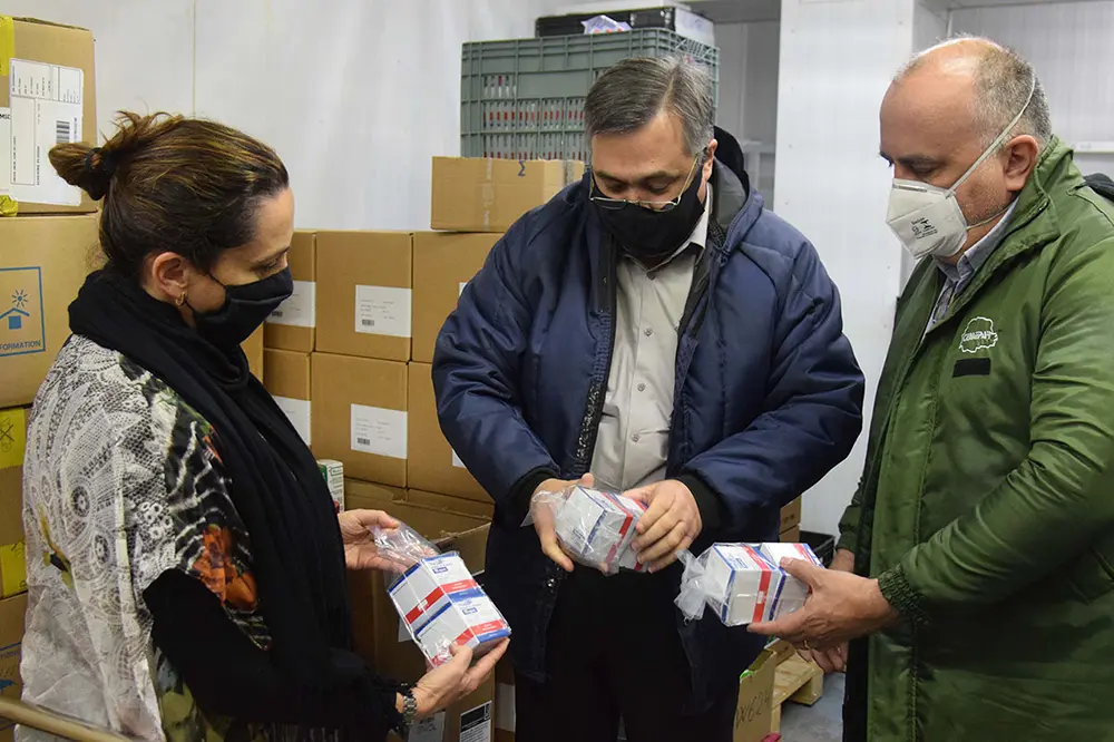 Estado do Paraná recebe quase 100 mil ampolas de medicamentos para intubação 2 medicamentos para intubação