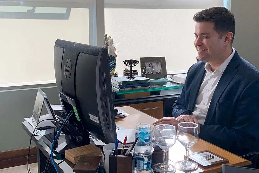 Desafio dos governos é equilibrar economia e saúde, afirma Guto Silva 1 economia e saúde