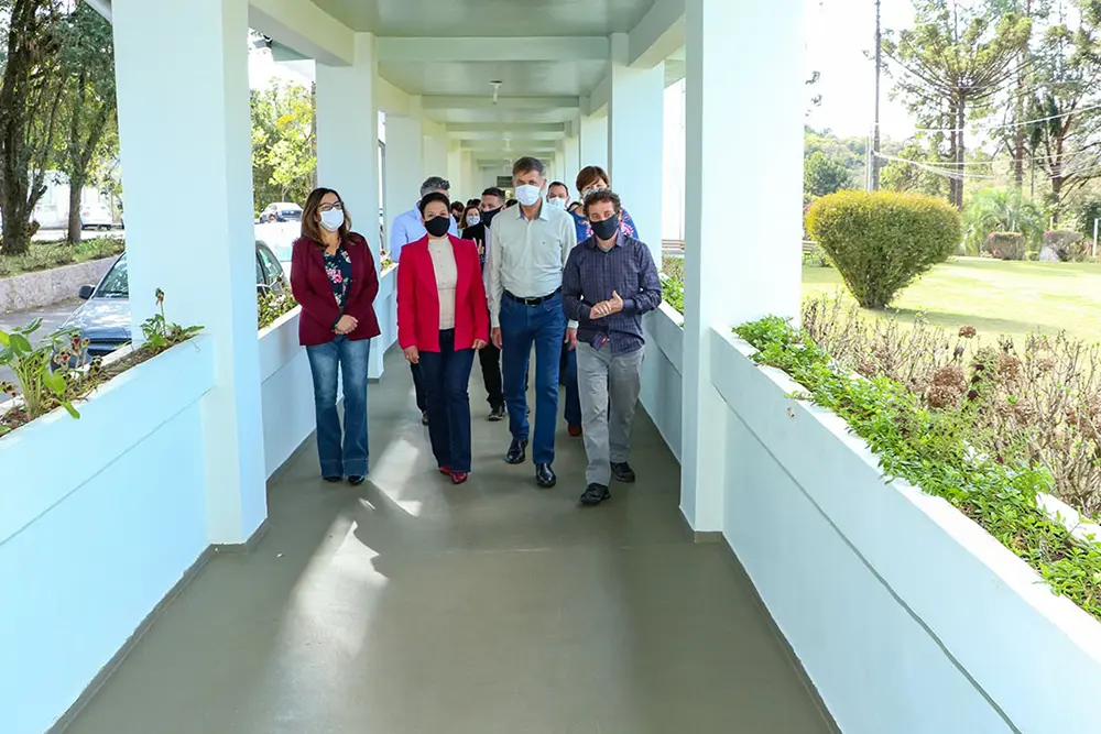 Parceria busca ampliar o atendimento na saúde pública de Pinhais e Piraquara 8 saúde pública