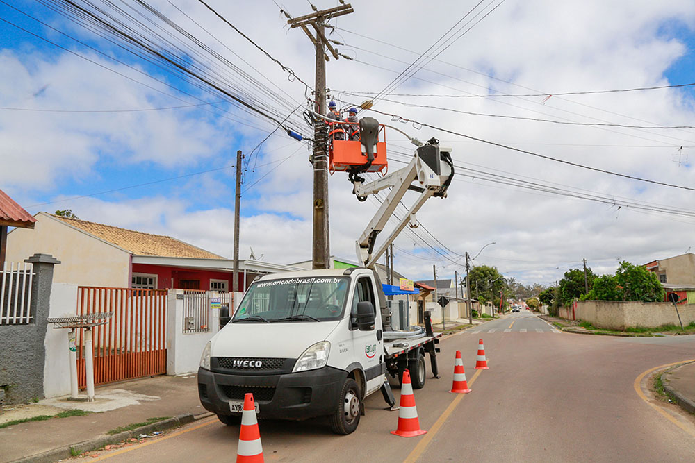 Piraquara executa o maior projeto de modernização da iluminação pública 6 piraquara011 1 Piraquara executa o maior projeto de modernização da iluminação pública