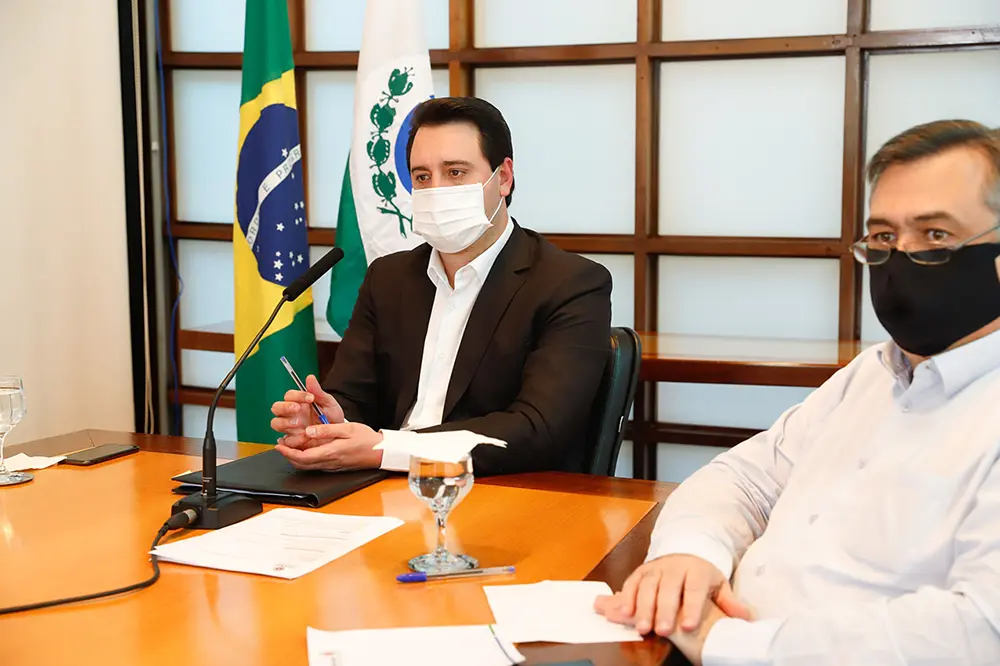 Governo do Paraná assina termo para produção de vacina contra Covid-19 5 Ratinho Junior