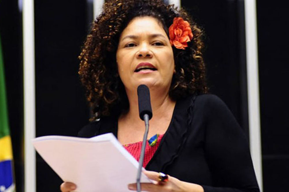 Câmara aprova afastamento de gestantes do trabalho presencial durante a pandemia 6 Perpetua Almeida 01 Câmara aprova afastamento de gestantes do trabalho presencial durante a pandemia