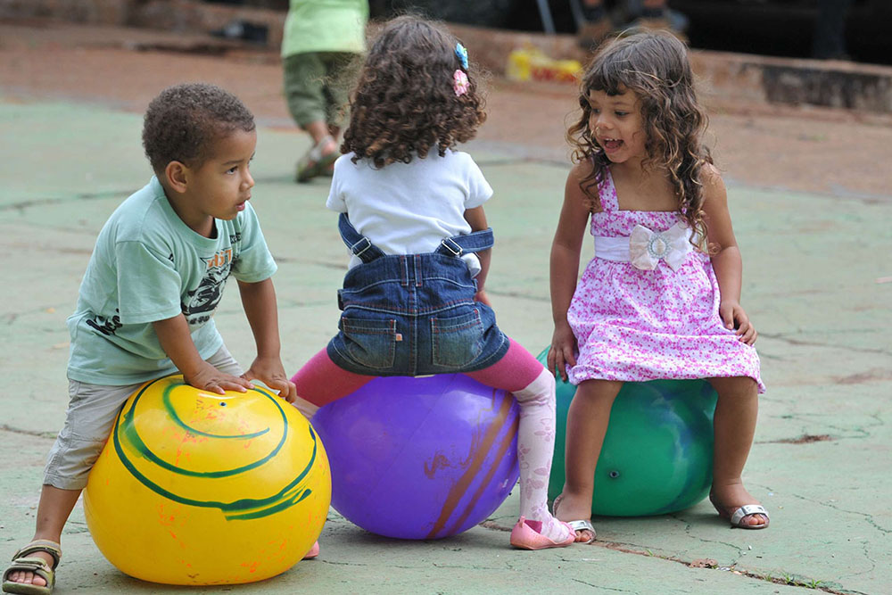 Estado do Paraná é um dos primeiros do Brasil a adotar o Orçamento Criança 7 criancas Estado do Paraná é um dos primeiros do Brasil a adotar o Orçamento Criança