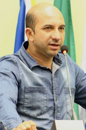 Carlinhos do Eliza agradece a Prefeitura de Pinhais por horário de atendimento estendido nos supermercados 1 Vereador Carlinhos