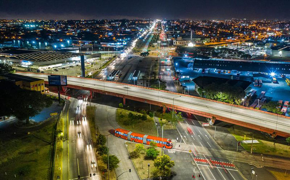 Prefeito Rafael Greca garante Curitiba mais iluminada 3 Rafael Greca LED 3 Prefeito Rafael Greca garante Curitiba mais iluminada