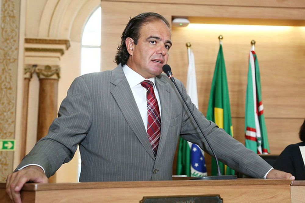 Felipe Braga Côrtes reassume cadeira de vereador 4 cmc011 Felipe Braga Côrtes reassume cadeira de vereador