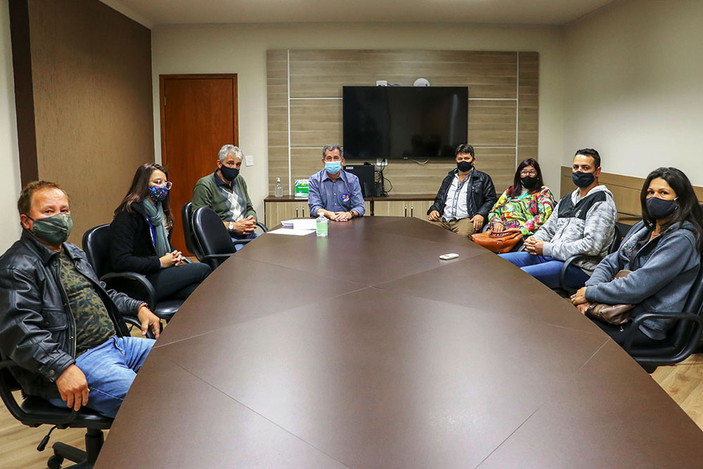 Prefeito Toninho recebe comunidade para tratar da pavimentação da Rua Joaquim Alves Fontes 3 rua joaquim alves fontes foto paulo szostak Prefeito Toninho recebe comunidade para tratar da pavimentação da Rua Joaquim Alves Fontes