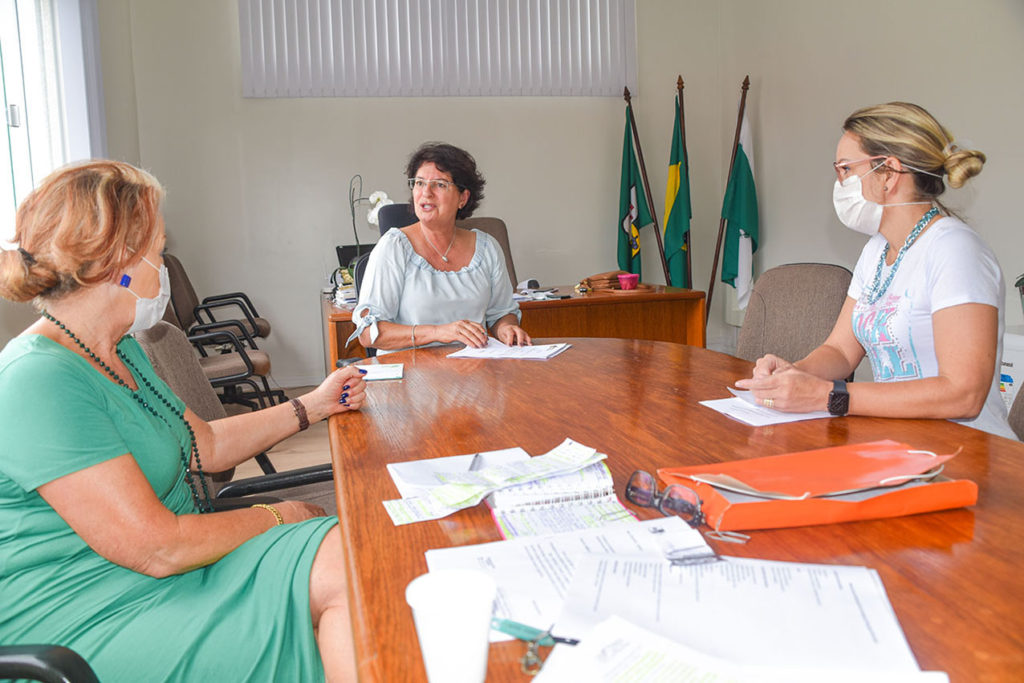 Prefeitura de Colombo faz investimentos em reforma e ampliação da rede de ensino 9 investimentos em reforma