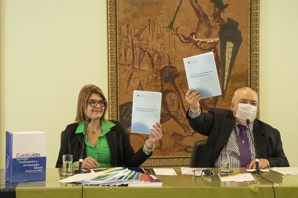 Crianças e estudantes de Curitiba começarão ano letivo de 2021 com ensino presencial e videoaulas 2 curitiba 01 1 Crianças e estudantes de Curitiba começarão ano letivo de 2021 com ensino presencial e videoaulas