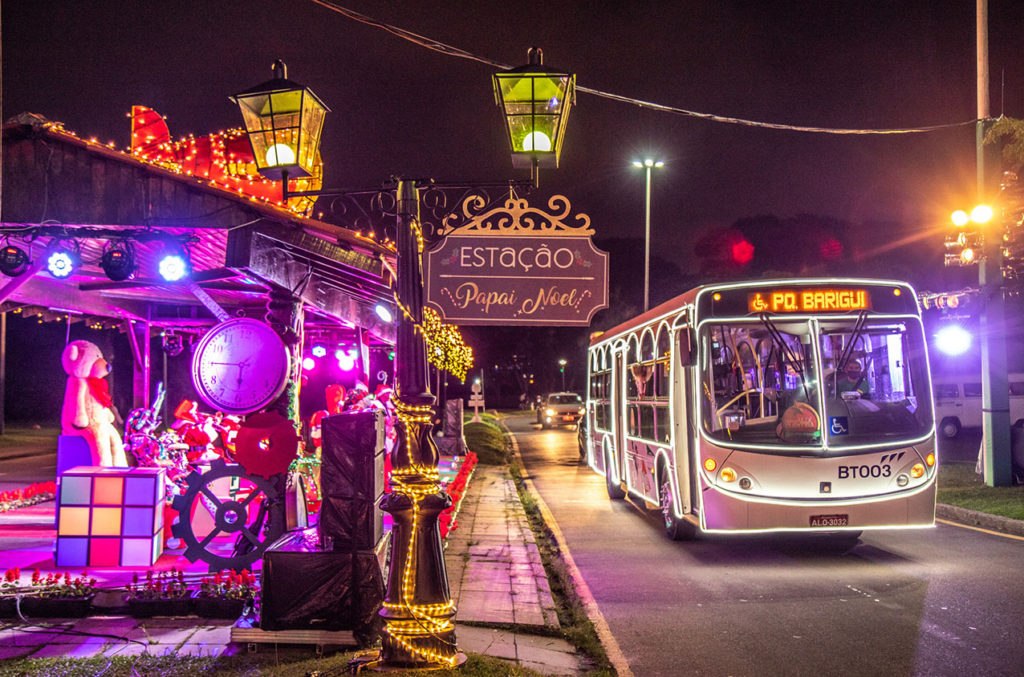 Decoração natalina se espalha por Curitiba e pode ser apreciada com toda segurança 8 Decoração de Natal do Parque Barigui
