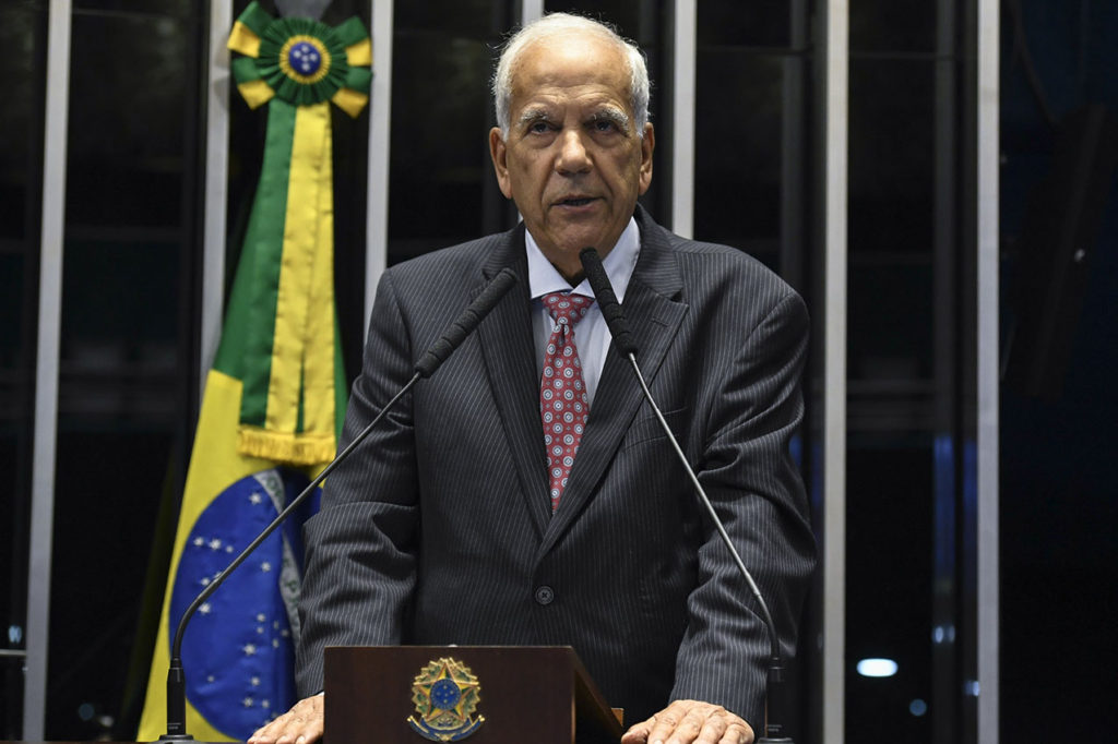 Oriovisto Guimarães: um senador comprometido com o combate à corrupção e a defesa da democracia e do livre mercado nacional 2 Oriovisto Guimarães