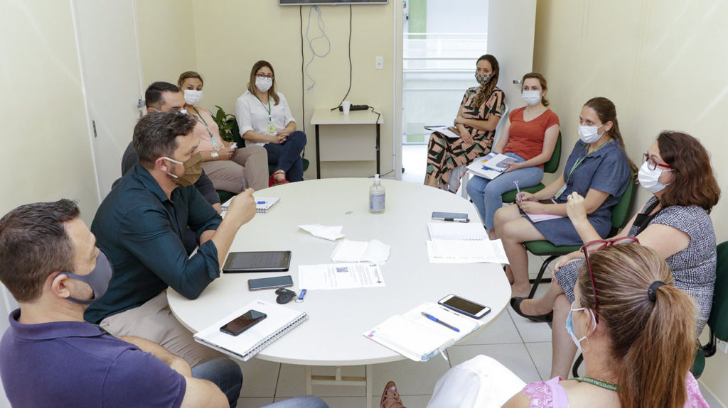 Pinhais prevê começar vacinação contra a Covid-19 no próximo dia 25 de janeiro 6 vacinacao covid Pinhais prevê começar vacinação contra a Covid-19 no próximo dia 25 de janeiro