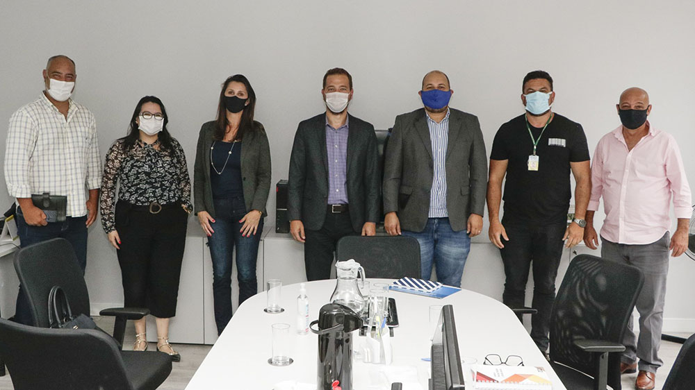 Pinhais busca soluções a longo prazo para seus servidores 1 pinhais servidores Pinhais busca soluções a longo prazo para seus servidores